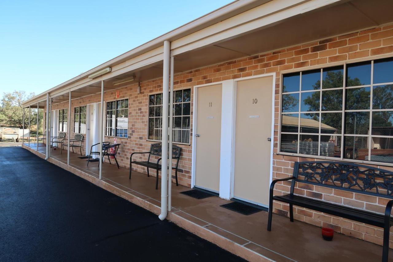 Charleville Waltzing Matilda Motor Inn エクステリア 写真